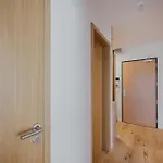 Luxusni شقة