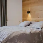 Luxusni شقة *